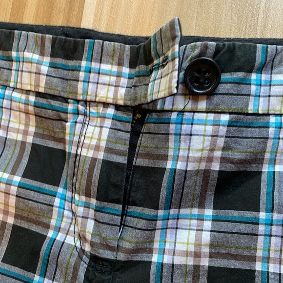 New York & Company Manhattan Chino Short Plaid Womens Size 10 Black Blue Bermuda - Picture 5 of 5
